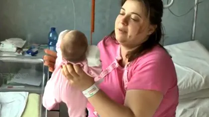 Fetiţa unor români, primul bebeluş născut în 2019 în Italia. Ce nume i-au ales părinţii
