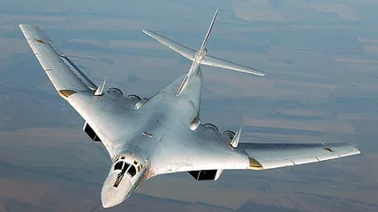 Un bombardier rus Tu-22M s-a prăbuşit la aterizare