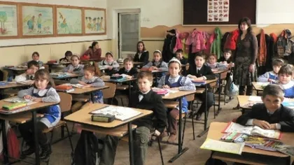 Părinţii susţin lungirea anului şcolar viitor cu 2 săptămâni faţă de propunerea ministrului