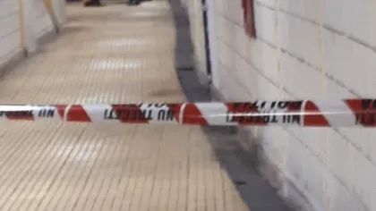 O persoană s-a aruncat în faţa metroului în staţia Apărătorii Patriei