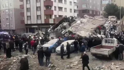 O clădire cu opt etaje s-a prăbuşit în Istanbul. Cel puţin un mort. Autorităţile în alertă FOTO VIDEO
