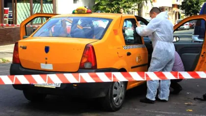 Taximetrist mort la volan, în Bucureşti, claxonat de ceilalţi şoferi. 