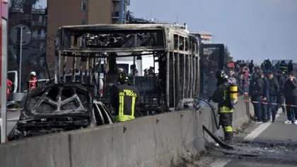 Bărbatul care a luat ostatici copii şi a incendiat un autobuz şcolar în Italia, acuzat de terorism. Cum şi-a explicat gestul