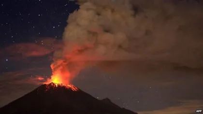 Vulcanul Popocatepetl a erupt. Nori de cenuşă şi explozii puternice
