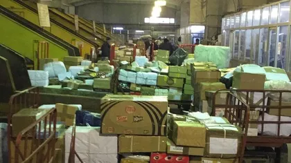 Peste 1.000 de percheziţii la colete trimise prin corespondenţă: s-au confiscat 1.600 kilograme de tutun