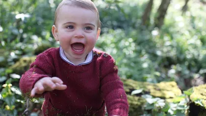 Fiul cel mic al Prinţului William şi al ducesei Kate a împlinit 1 an. Familia regală a publicat fotografii cu micul prinţ