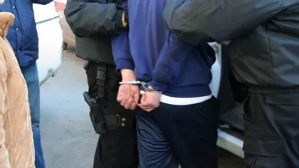 Bărbat urmărit în Spania pentru crimă, prins de poliţiştii români