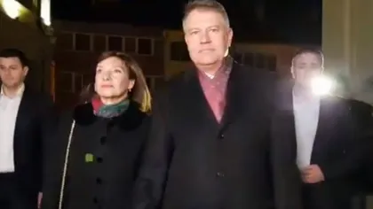 Klaus Iohannis petrece Paştele catolic la Sibiu. Preşedintele şi soţia sa, Carmen, sunt aşteptaţi la slujbă de Înviere