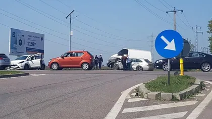 Accident în lanţ pe DN1, în apropiere de Ploieşti. Aglomeraţie pe drumul spre munte