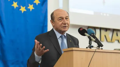 Băsescu: Validarea referendumului ar fi semnalul şi garanţia că România nu va abandona principiile statului de drept