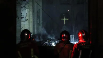 Notre Dame, după incendiu. Cum arată interiorul catedralei, Marea Cruce a rămas neatinsă FOTO