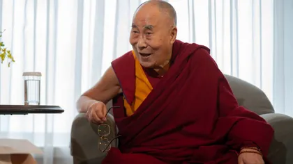 Dalai Lama a ajuns la spital din cauza unor dureri în piept