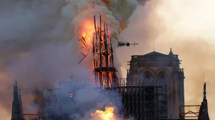 Incendiu la Notre Dame: Coroana de spini a lui Iisus şi mantia lui Ludovic al IX-lea au fost salvate
