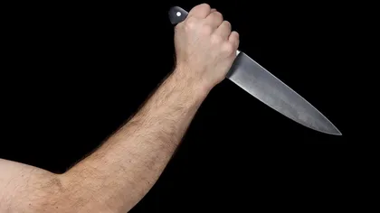 Baie de sânge la Londra: O persoană a fost înjunghiată de mai multe ori cu un cuţit