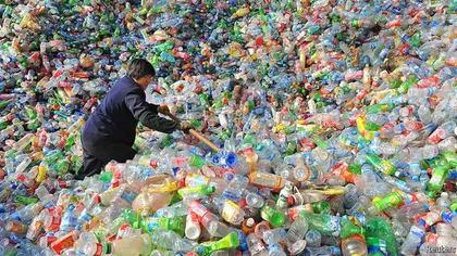 Circuitul mondial al reciclării este în criză. Munţi de deşeuri în ţări occidentale şi sud-est asiatice