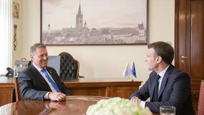 Klaus Iohannis, întâlnire bilaterală cu Emmanuel Macron la fostul birou al preşedintelui din Primăria Sibiu