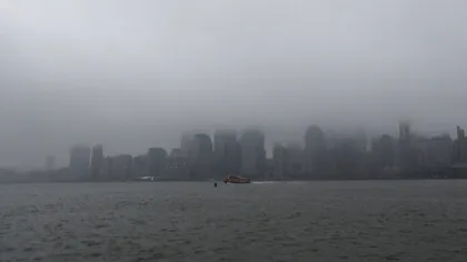 Elicopter prăbuşit în Manhattan. Întreaga scenă a fost filmată, încă dinainte ca aparatul să intre în vrie VIDEO