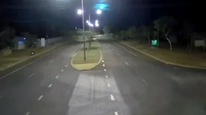 Cerul nopţii s-a luminat în Australia din cauza unui meteorit care a intrat în atmosfera Pământului VIDEO