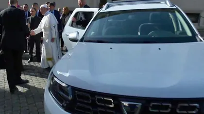 Primele imagini cu papamobilul conceput de uzina Dacia. Papa Francisc îl va folosi în vizita în România FOTO