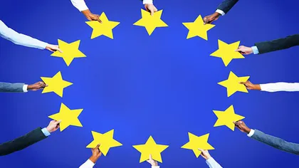 Eurobarometru. Dintre toţi europenii, românii au cea mai bună imagine despre UE