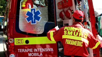 Accident CUMPLIT în Giurgiu. Un microbuz plin cu călători s-a răsturnat: un copil a murit, alte şase persoane sunt rănite