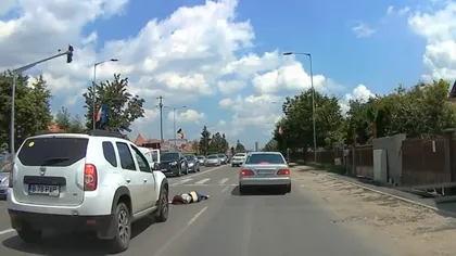 Accident grav în Cluj. O tânără a fost lovită de o maşină după ce a traversat neregulamentar