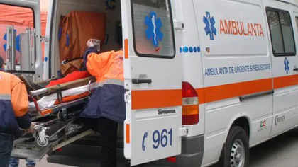 Accident cu 17 victime după ce două microbuze şi o maşină s-au ciocnit violent, pe DN 6. A fost activat PLAN ROŞU!