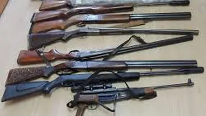 Percheziţii în judeţele Braşov şi Ialomiţa la persoane bănuite de contrabandă şi nerespectarea regimului armelor şi muniţiilor