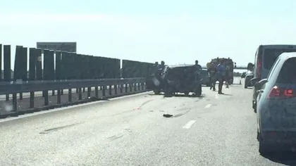 Val de accident pe Autostrada Soarelui. Mai multe maşini s-au ciocnit duminică, un bărbat a fost accidentat grav într-o benzinărie