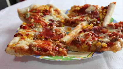 Retete de Sarbatori: Pizza aperitiv