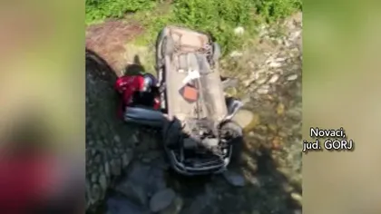 Accident foarte grav în Gorj: trei oameni au murit după ce maşina a căzut în râul Gilort