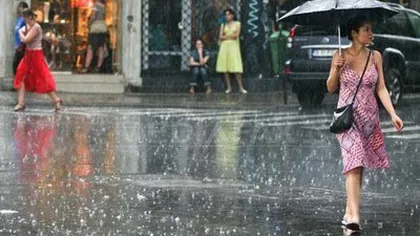 Prognoză meteo specială pentru Bucureşti. Vor fi perioade cu ploi torenţiale şi vijelii