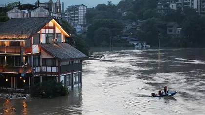 Inundaţii catastrofale în China. Sunt cel puţin 19 morţi, iar 570.000 de persoane au fost afectate