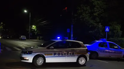 O femeie a fost găsită înjunghiată în faţa unei discoteci din Costineşti