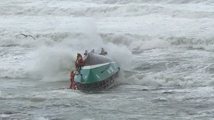 Trei salvatori au murit în Franţa după ce o vedetă SNSM s-a răsturnat în mare, în timpul furtunii Miguel. Sunt trei morţi