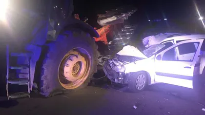 Accident mortal în Giurgiu. Un autoturism cu patru pasageri a intrat în coliziune cu un utilaj agricol