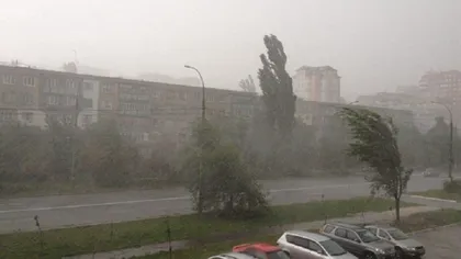 Un CICLON PERICULOS, aşteptat zilele acestea în România. Meteorologii anunţă ploi însemnate cantitativ şi vijelii puternice