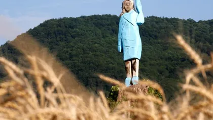 Un artist american îi ridică statuie Melaniei Trump, în oraşul ei natal, Sevnica
