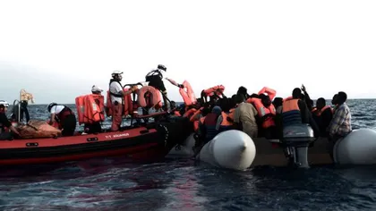 Italia penalizează cu un milion de euro cuantumul amenzilor pentru organizaţii caritabile de salvare a migranţilor