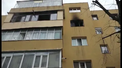 Incendiu într-un bloc din Piteşti pornit de la un fier de călcat uitat în priză