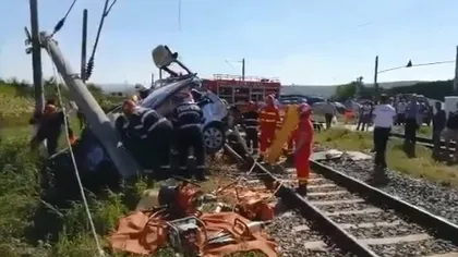 Circulaţia feroviară întreruptă pe ruta Cluj Napoca - Sighetu Marmaţiei după ce o maşină a fost lovită de tren
