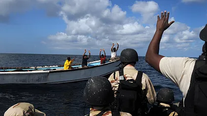 Pirații au răpit marinari chinezi şi ucraineni în apele Camerunului