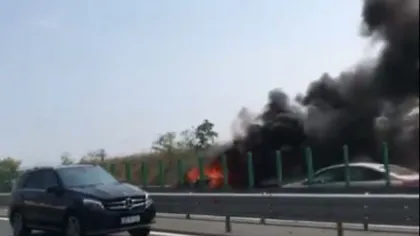 O maşină a luat foc pe Autostrada Soarelui