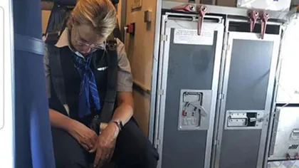 O stewardesă s-a îmbătat în timpul zborului. Ce a urmat e şocant VIDEO