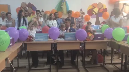 Prima zi de şcoală. Primarul Daniel Florea, în mijlocul copiilor din Sectorul 5, la început de an şcolar 2019 - 2020