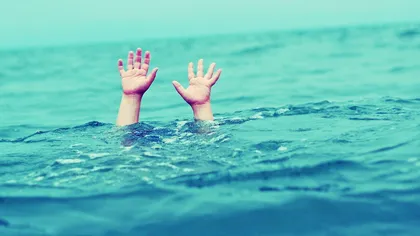 Un adolescent care bracona peşte a murit înecat. Prietenii credeau că face o farsă şi au sunat târziu la 112 VIDEO