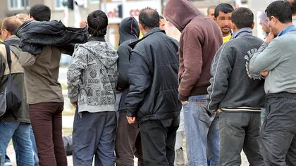 Zeci de persoane arestate pentru trafic ilegal cu migranţi spre Marea Britanie