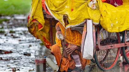 Ploile au făcut ravagii în India. Numărul deceselor a ajuns la 120, cel puţin 50 de oameni au murit în ultimele ore