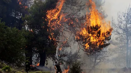 MAE Român, atenţionare de călătorie în Grecia: risc ridicat de incendii de vegetaţie în mai multe insule