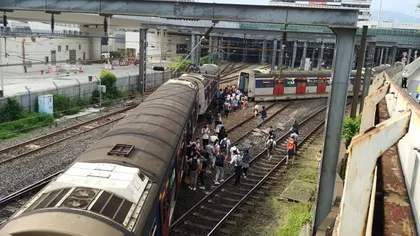 Tren deraiat. Zeci de persoane sunt rănite